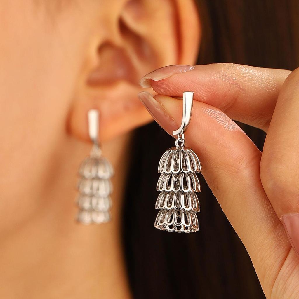 Retro Luxury Fashion Wheel Lantern Earrings For Women