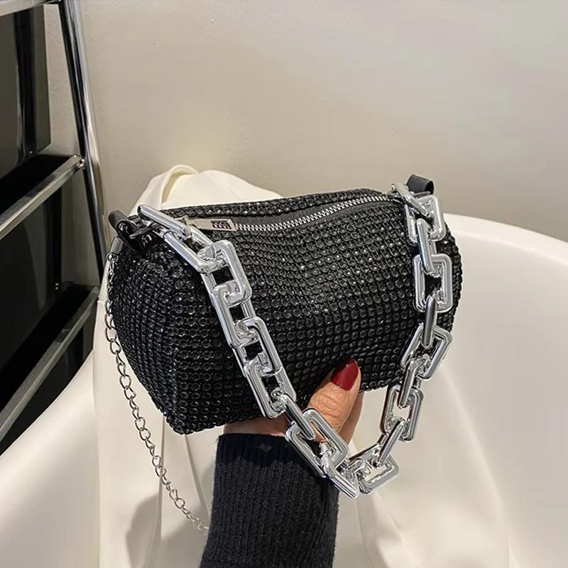 

Spring and Summer Small Bags Trend Personalized Color Diamond Pillow Bag Chain Shoulder Personalized Crossbody Bag
