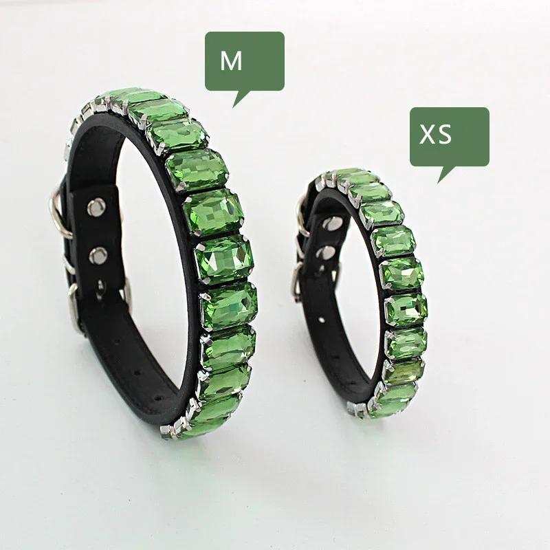 Bling Strass Hundehalsband Weißes PU-Leder Katzenhalsband Funkelndes Kristall Haustierhalsband Verstellbar für Hunde Tägliches Gassi Gehen Party Dekoration