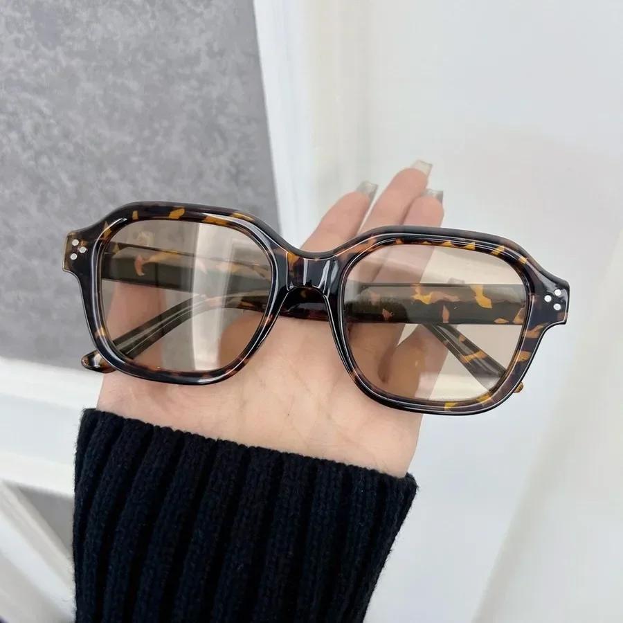 Designer Square Sunglasses Women Men Lovely Brand Classic Sun Glasses Female Male Big Frame Mirror Casual