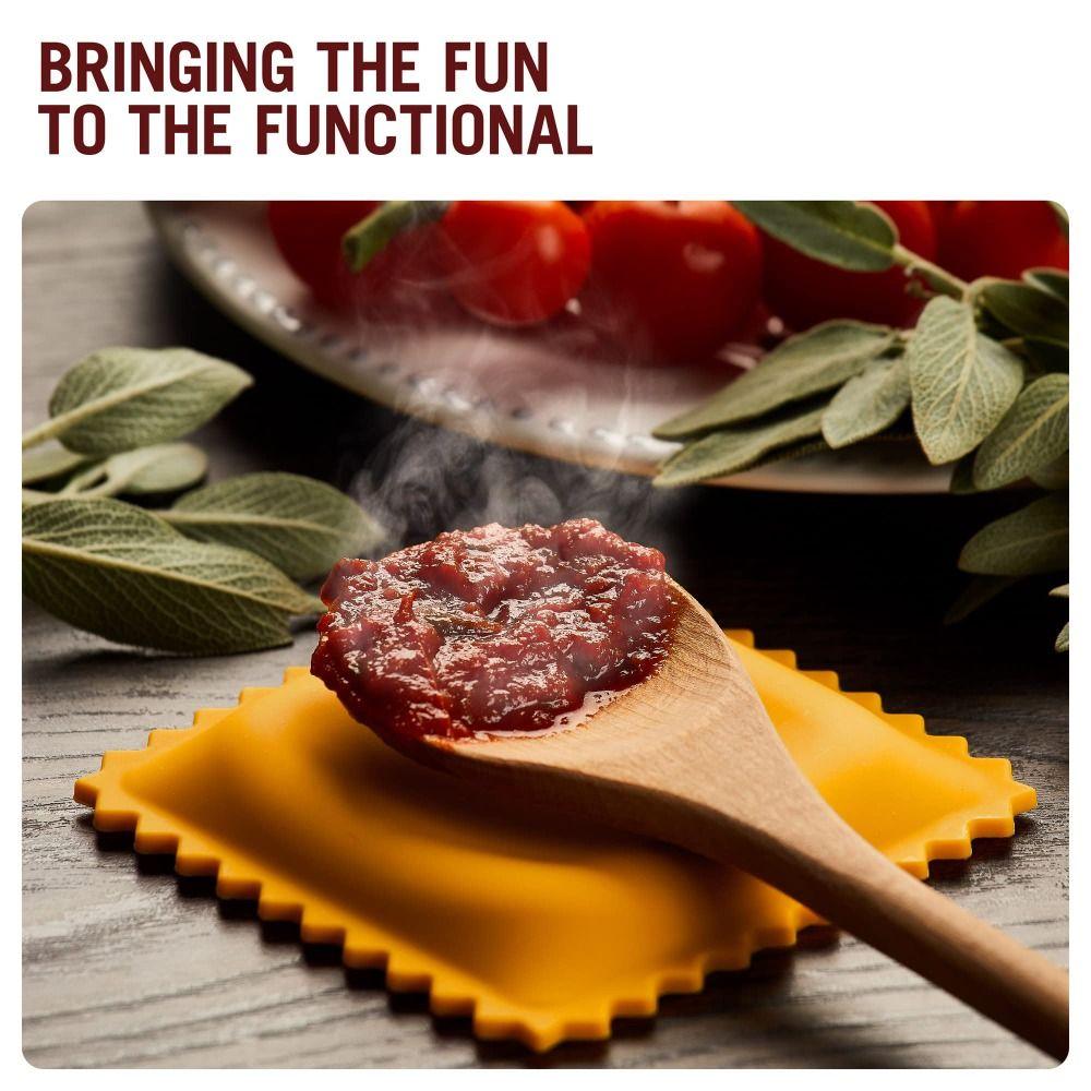 

Ravioli-Shaped Kitchen Counter Mat Silicone Kitchen Gadgets Cute Spoon Rest жовтий