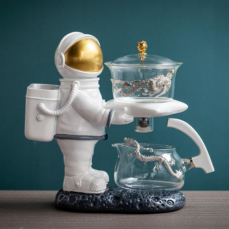 New Astronaut Creative Fish Magnetic Teapot Glass Lazy Automatic Tea Making Household Pu'er Oolong Tea Set Infuser Drinking
