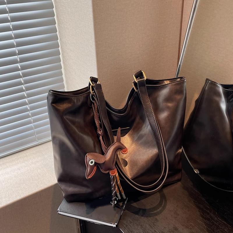 

Yogodlns Женская винтажная сумка через плечо из искусственной кожи в стиле ретро, большая вместимость, модная сумка через подмышку, женская дорожная рабочая сумка 39x13x29cm кофейный