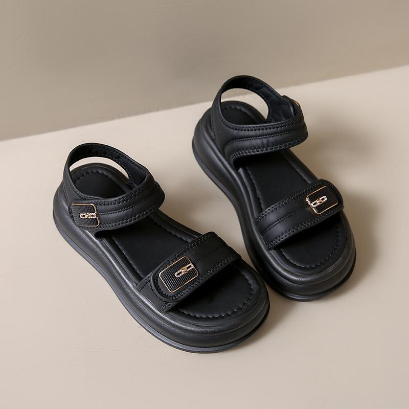 

Спортивні сандалі жіночі літні на товстій підошві популярні великого розміру римські сандалі круті 2025 нові пляжні туфлі на м якій підошві 40 чорний