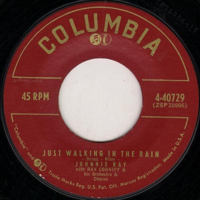 7inch Record JOHNNIE RAY  Just Walking In The Rain  In The C 440729 Columbia 1956 US Pop Used
