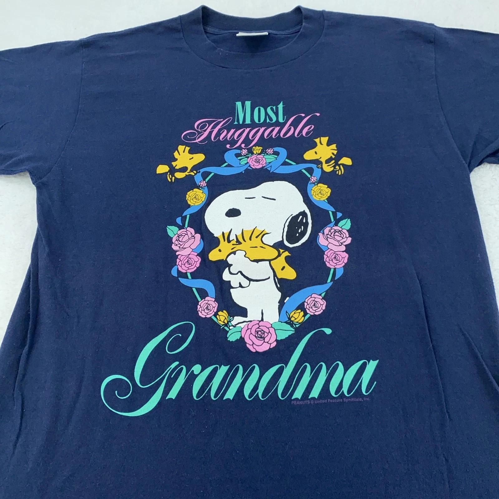 

Vintage Peanuts Snoopy Grandma T-Shirt Large Most Huggable Woodstock 90s L