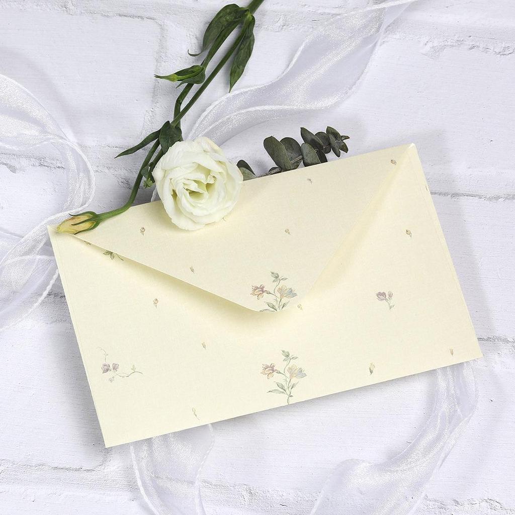 Floral Letter Paper & Envelope Set: Elegant Ancient Style for Love & Confession Letters, with Storage Bag