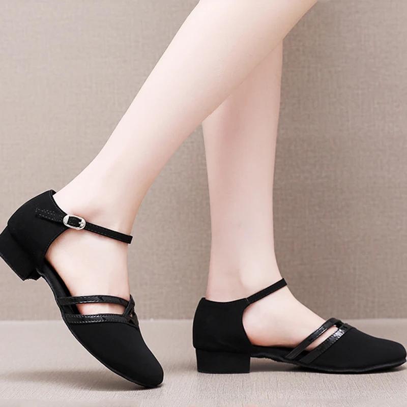  Ladies Ballroom Latin Dance Shoes Black Salsa Shoes Low Heel 3.5cm Samba Tango Shoe Soft Sole Party Ballroom Shoes