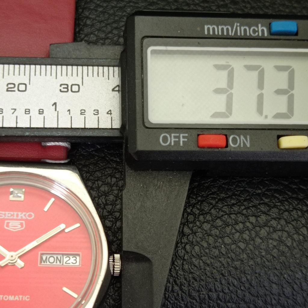 AUTOMATIC 6309A VINTAGE SEIKO 5 JAPAN MENS RED COLOR DIAL WATCH A701652-5 R206c-a701652