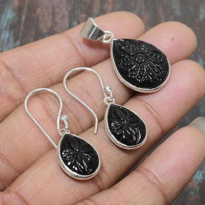 Handgefertigter schwarzer Onyx-Edelstein aus massivem 925er Sterlingsilber mit Anhänger und Ohrringen