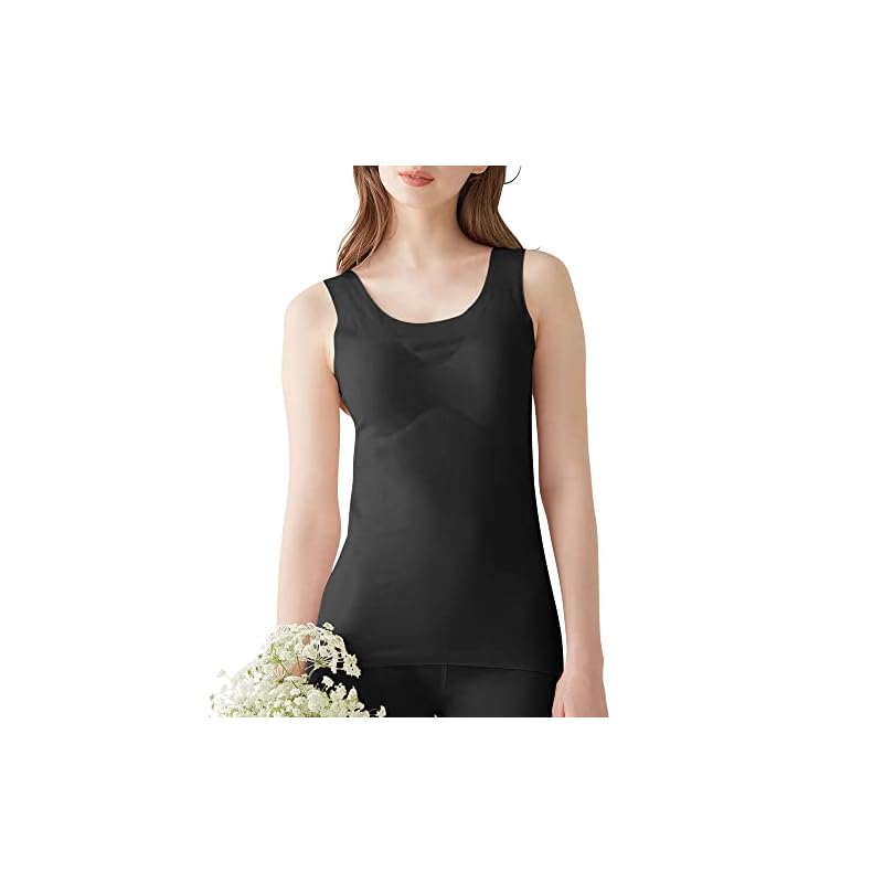 Tank top with padding, Kirei Labo Fitte cotton blend seamless innerwear.