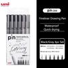 Uni Fineliner Zeichenstift für Skizze Anime Manga Haken, PIN-200 Wasserbasis Wasserdicht Verschiedene Unterschiedliche Strichstärken Kalibrierter Marker