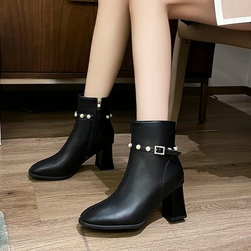 Schmale und Nischen-Perlen-Kurzstiefel 2026 Mode-Promi Quadratische Spitze Vielseitig Dicker Kitten-Absatz Damenschuhe