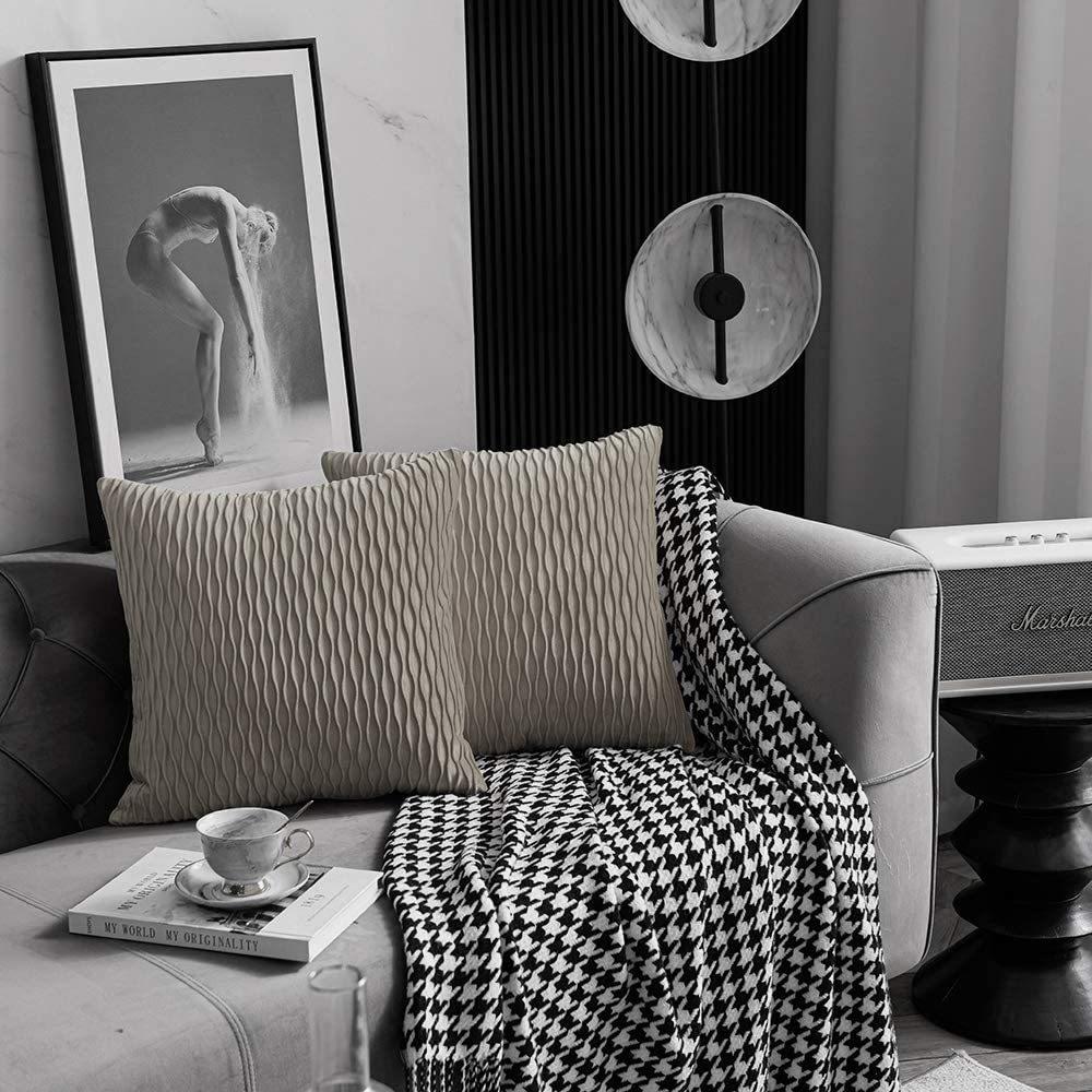 Kissenbezug für Sofa im leichten Luxusstil, einfarbig, nordisch, Ins-Kissenbezug, Samt, plissiert, gestreiftes Kissen