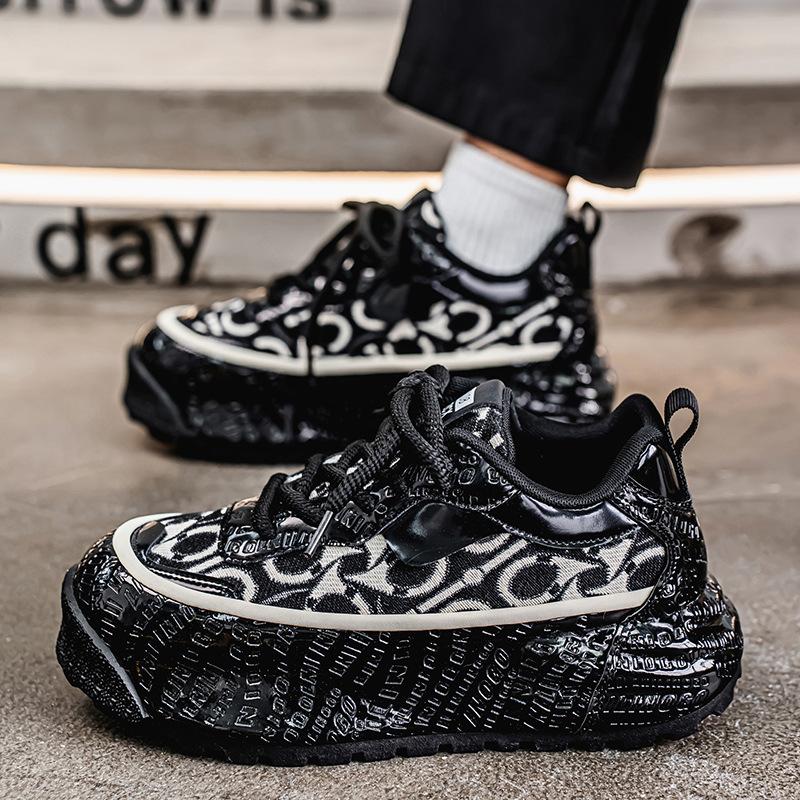 Fashion 2025 New Men's Classic Sneakers Youth Fashion Lightweight Casual Shoes High Lift Thick Bottom Height Increasing Running Shoes