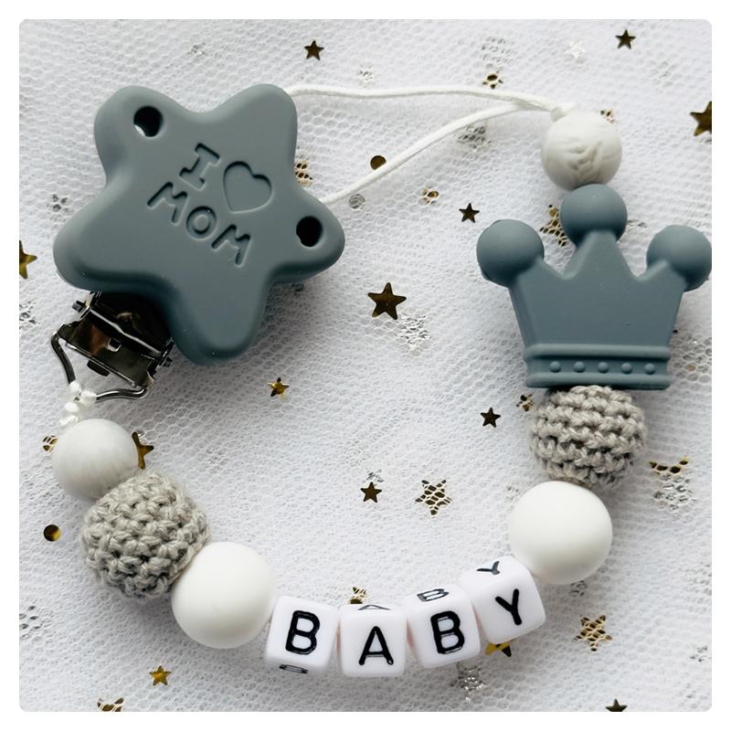NEUER Individuell Personalisierter Name Schnullerkette Handgefertigte Buchenholz-Kette Silikon-Kronenhalter Schnuller Baby Zahnungsspielzeug Kauspielzeug Geschenk