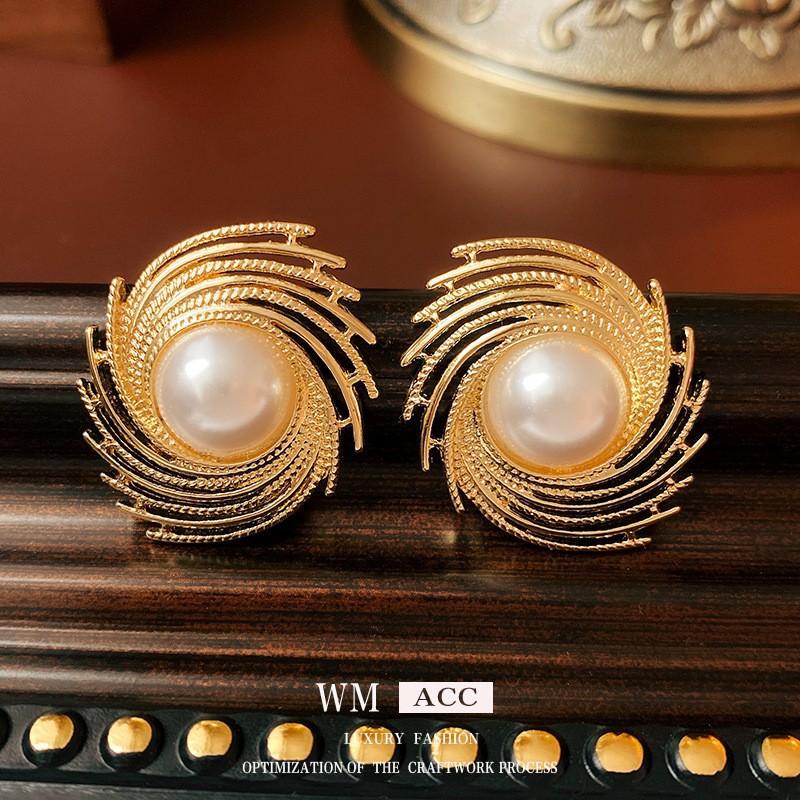 Medieval Vintage Silver Needle Earrings, Temperament Light Luxury Court Style Pearl Earrings Versatile High-end Retro Earrings