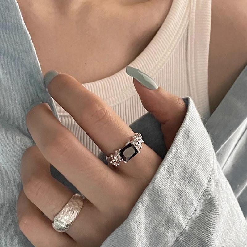 Open Modern Geometric Finger Ring For Women With Black Zirconia Material Copper