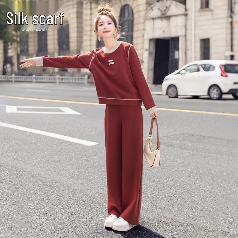 

Women s Long-Sleeve Sportswear Set with Casual Pants 32