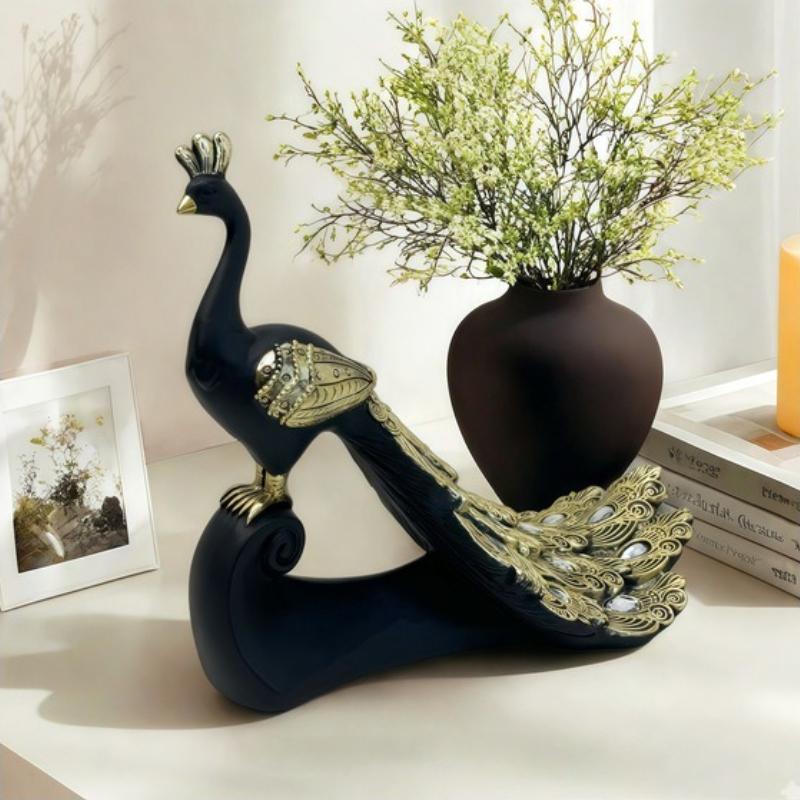 Resin Peacock Figurine Desktop Ornament Vintage Animal Statue Miniatures Bookshelf Living Room Home Decoration Collectible