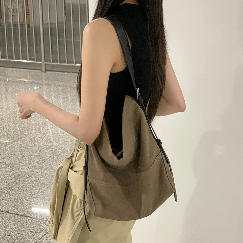 Minimalist Retro Style Cotton and Linen Tote Bag, New Lazy and Relaxed Commuting Women's Bag, Large Capacity Shoulder Bag for Women