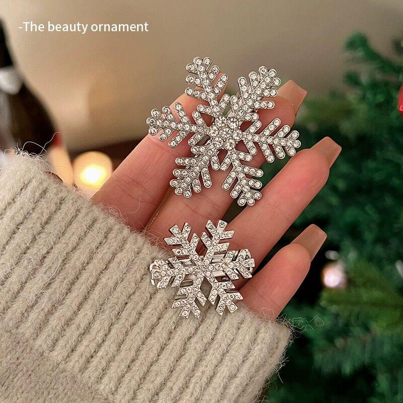 Sparkling Rhinestone Snowflake Duckbill Hair Clip in Korean Style - Christmas Versatile for Girls, Ponytail Accessory E18