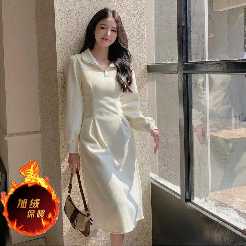 

French new velvet heart neckline zipper premium gentle style versatile and thin inner long-sleeved dress autumn and winter wear S