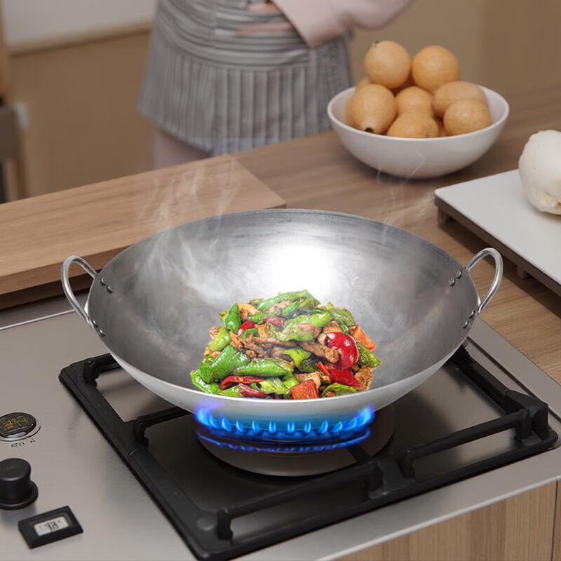 Traditional Nitrided Dual-Handle Iron Wok