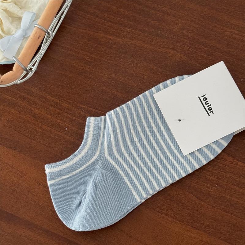 

Female Summer Stripe Simple Socks Do Not Fall with Boneless Sweat Absorption Breathable Small Fresh Socks 1 pair синій