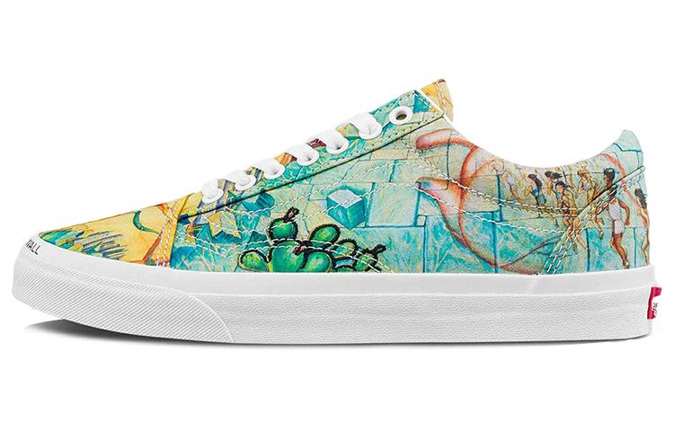 Old Skool Moca x Old Skool Vans  Judy Baca: Hitting the Wall  VN0A5KRFYQ8 36