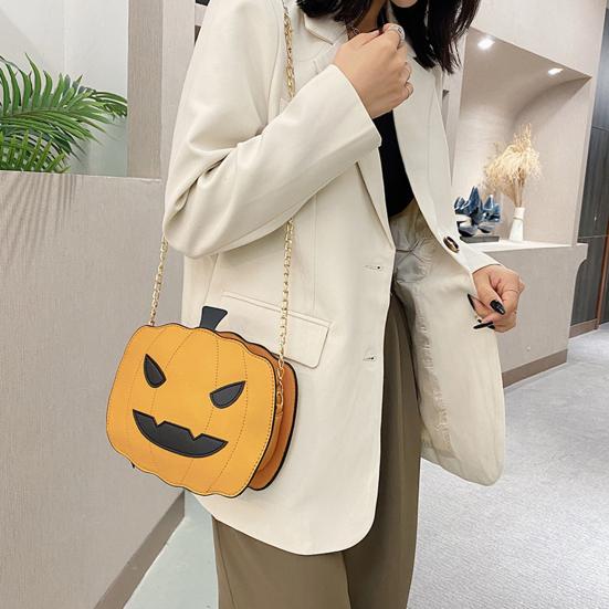 Halloween Pumpkin Bag Spooky Pumpkin Purse Crossbody Pumpkin Bag with Chain Shoulder Strap for Parties or Trick-or-Treating