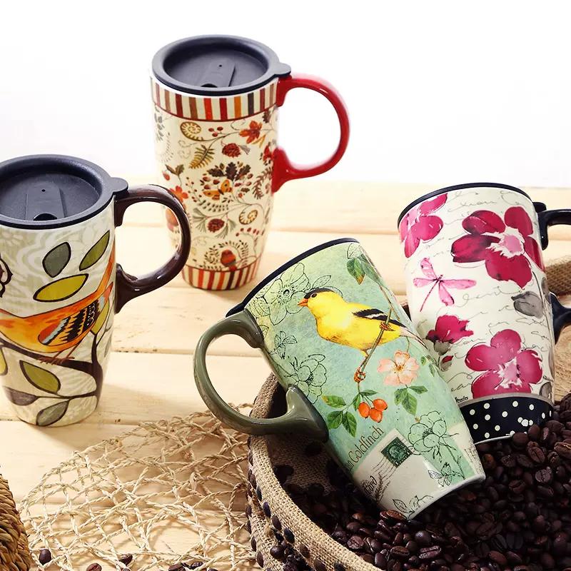 Vysoký keramický hrnek s víčkem Kreativní květinový potisk Krásné kávové hrnky na čaj Mléko, Velký objem Domácí kancelář, 500 ml, 1 ks