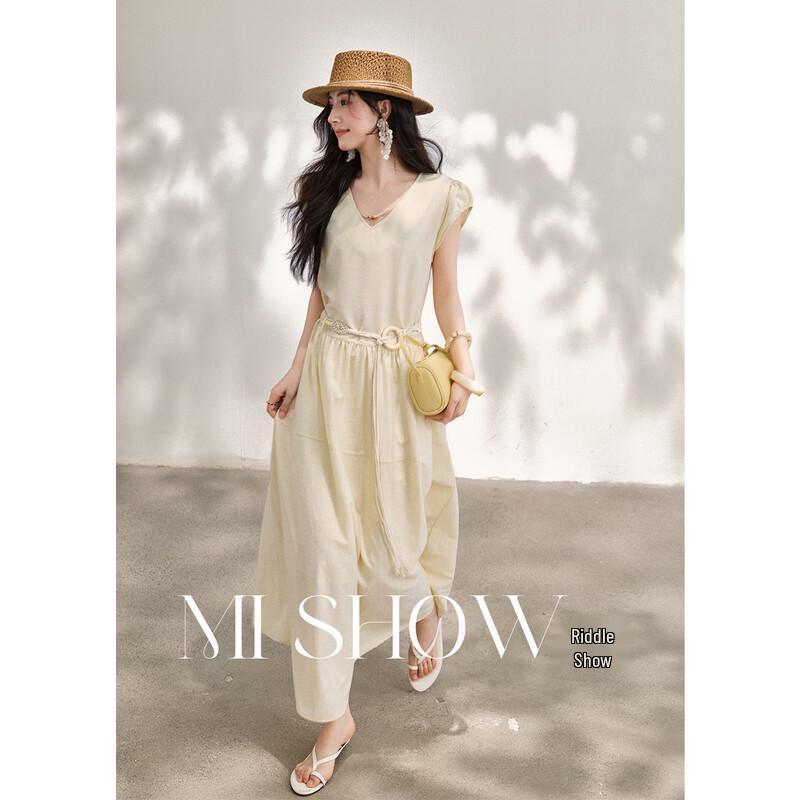 Mishow V-Neck High-Waist A-Line Dress M
