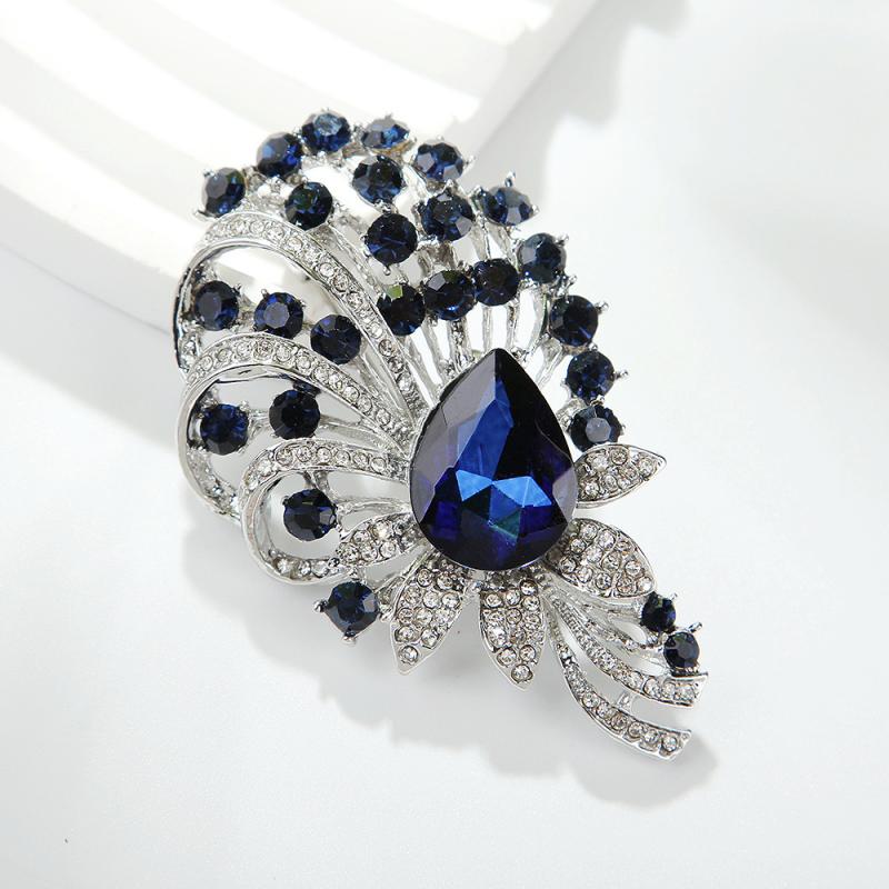 Vintage Luxury Rhinestone Crystals Brooches For Women Clothing Coat Jewelry Accessries Gifts