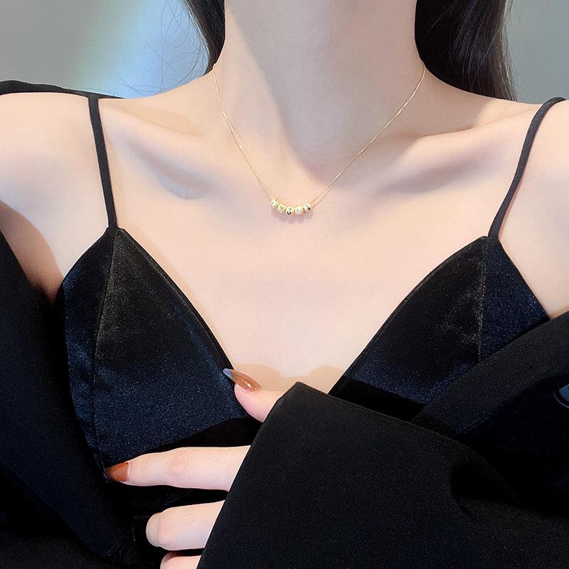 Náhrdelník klíční kosti Pět požehnání: Design z malých korálků pro štěstí pro ženy, trendy a všestranný, perfektní dárek pro přítelkyni.