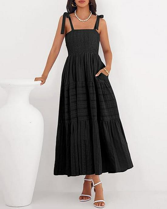 2026 European Summer Beach Pleated A-line Strappy Dress with Pockets
