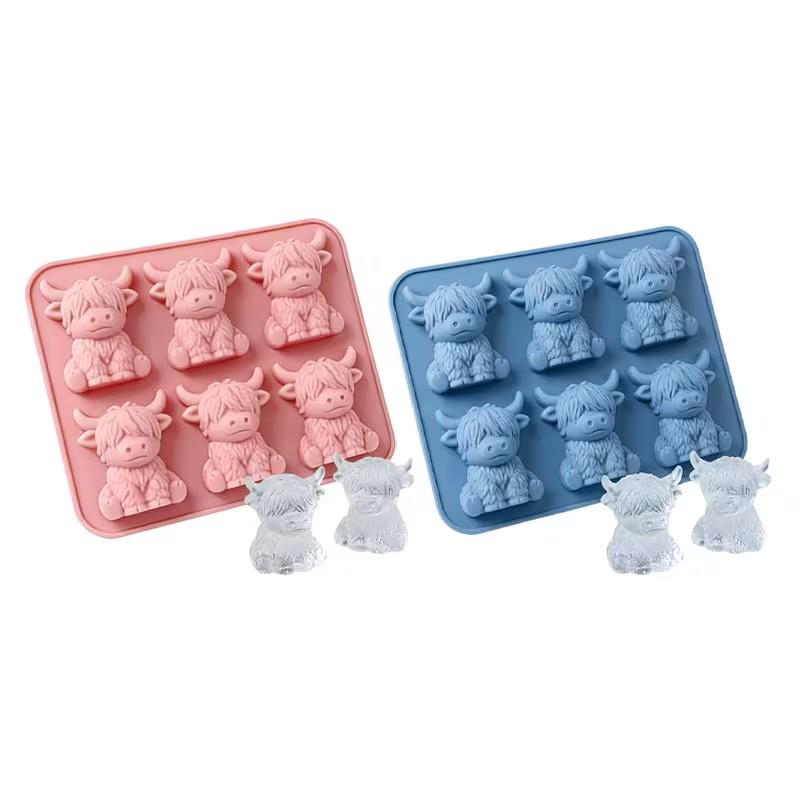 2pcs Mini Highland Cow Cube of Ice Mold, Reusable 3D Cute Silicone Ice Tray for Whiskey, Cocktails, Juice And Party Drinks.