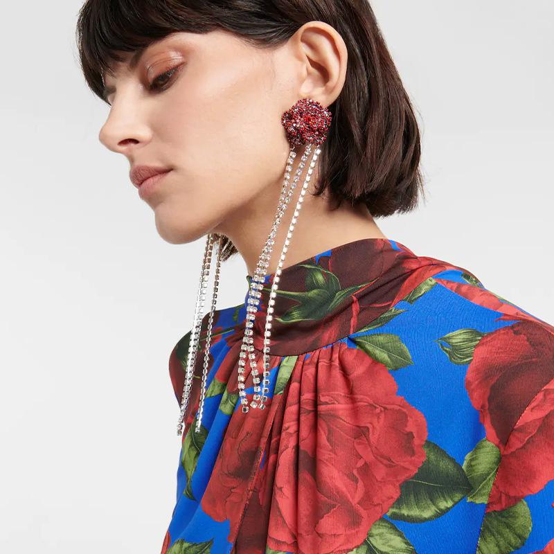 

Серьги с цветком, длинные Su Diamond Diamond, ультра-вспышка, ниша для вокальной температуры, циклы для ушей для пожилых людей