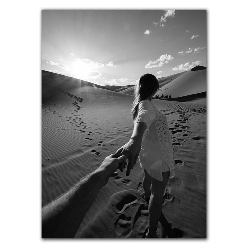 Holding Hands Couple Art Prints Poster Black White Seaside Scenery Picture Beautiful Dandelion Flower Wall Decor HD0117