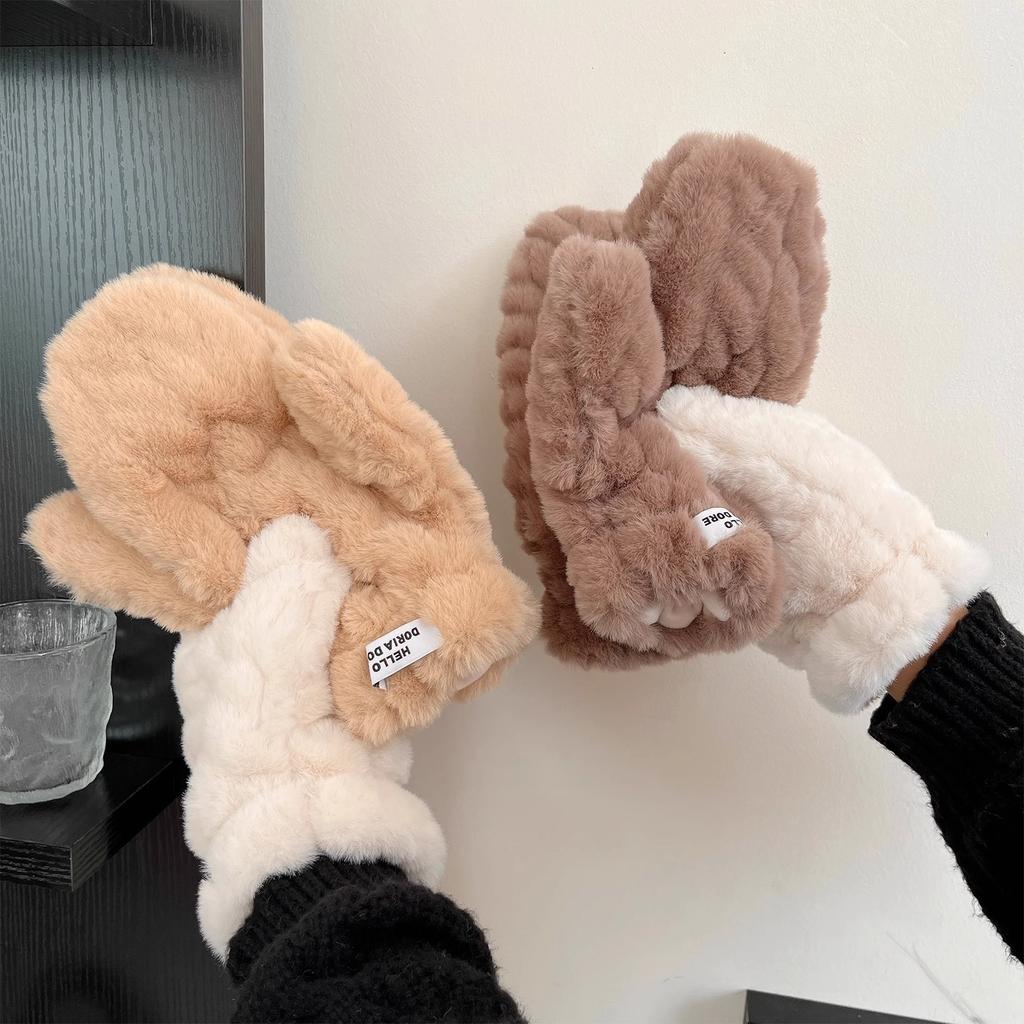 Plush mittens, women's cold-proof cycling students, Korean version, fashionable and cute, fluffy warm and plush thickened.