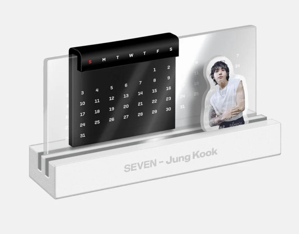 

[USED] [SEVEN] ACRYLIC STAND CALENDAR