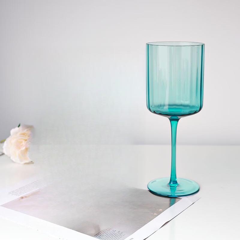 OLOEY Vertical Pattern Crystal Glass Set