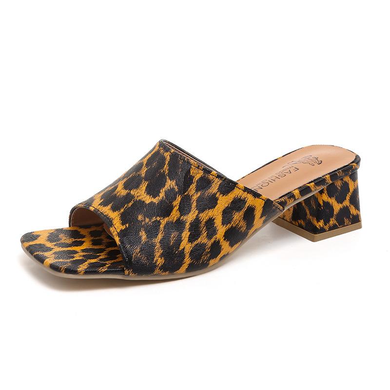 Foreign trade European and American style sexy square head medium heel slippers women's summer new leopard print thick heel fashion cool slippers A