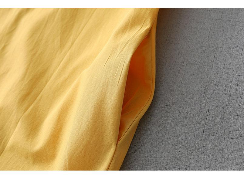 Summer Beachwear: Heavy Embroidered Cotton-Linen Skirt for Travel Photos