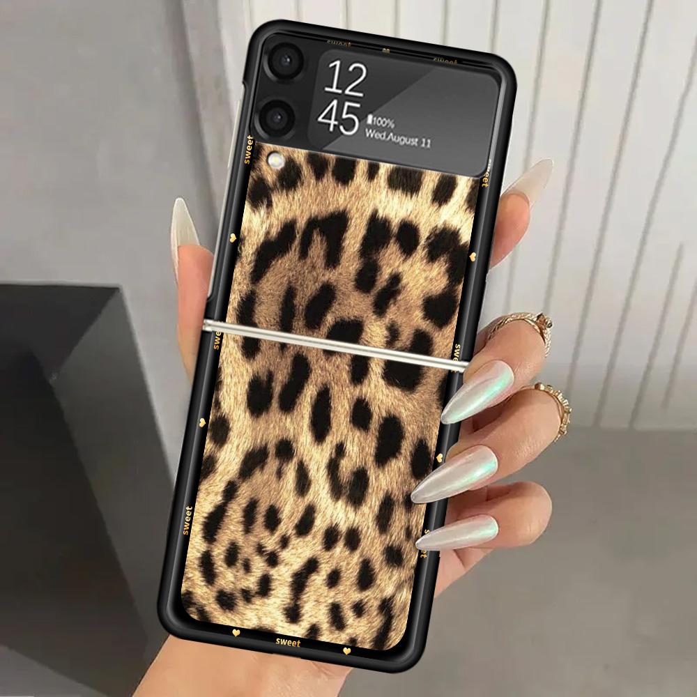 Animal Leopard Print Hard PC Phone Case For Samsung Galaxy Z Flip 7 6 5 4 3 Black ZFlip7 ZFlip6 Flip5 Flip4 Flip3 5G Print Cover