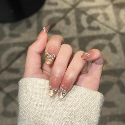 Reiner Handarbeit Schmetterling trägt Zirkonia Diamant Eis-transparent Nude Katzenaugen French Nail Art Tablet High-End Sinn