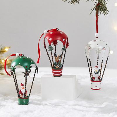 Horkovzdušný balón Vánoční ozdoby Kované železo Horkovzdušný balón Přívěsek s padákem Santa/Sněhulák/Sob