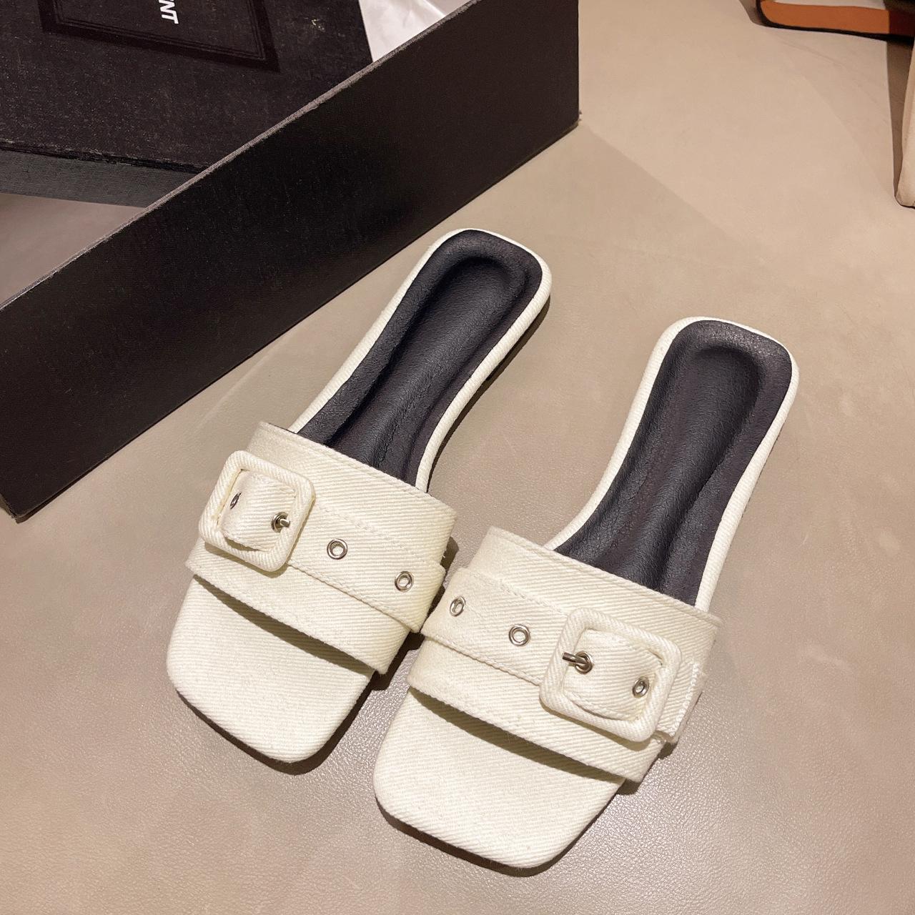

2025 European and American summer new fashion square buckle flat-bottomed slippers women s Ins flat-bottomed open-toe slippers 35