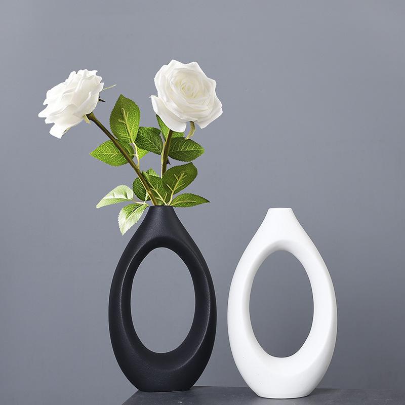 Light Luxury Nordic Black And White Elegant Ceramic Vase Modern Fashion Home Soft Decoration Model Room Desktop Flower Ornament