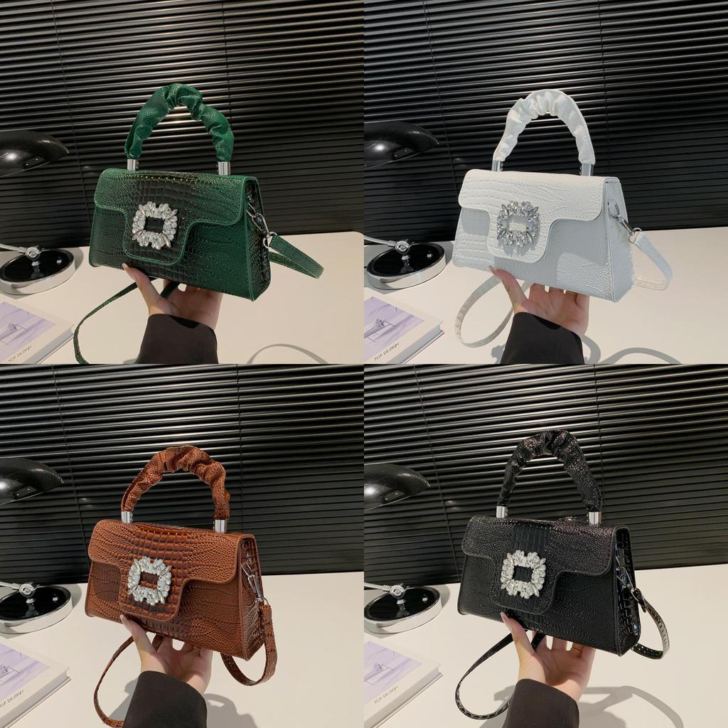 Fashionable Small Pu Square Shoulder Bag With Top Flap For Everyday Women